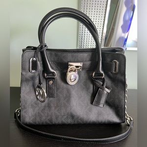 Michael kors hamilton signature handbag